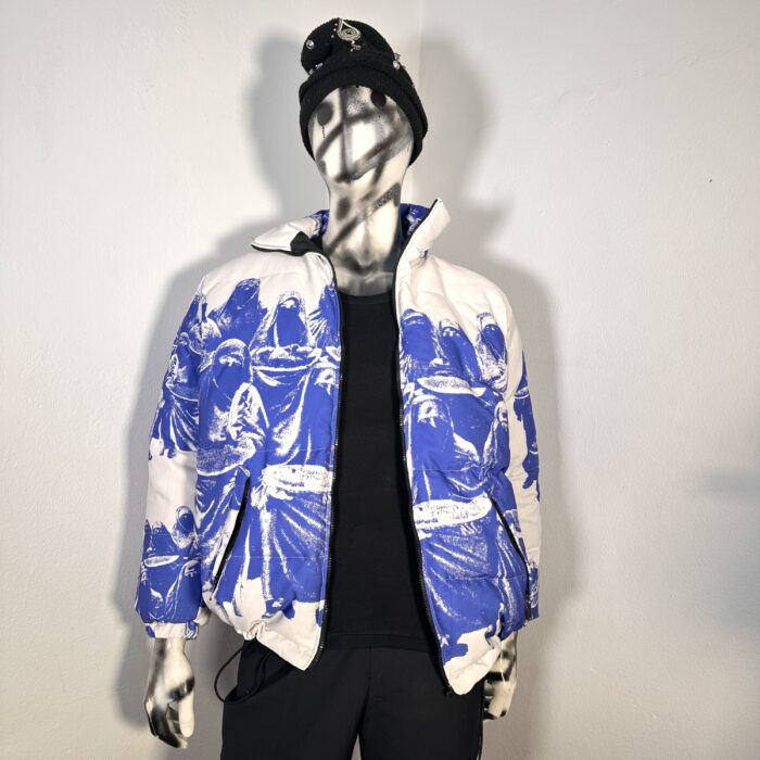 More than a jacket  — a tribute to the resilient women of Taroudant, guardians of our roots and spirit. Wearing our heritage, carrying our pride. Limited edition sz : XL